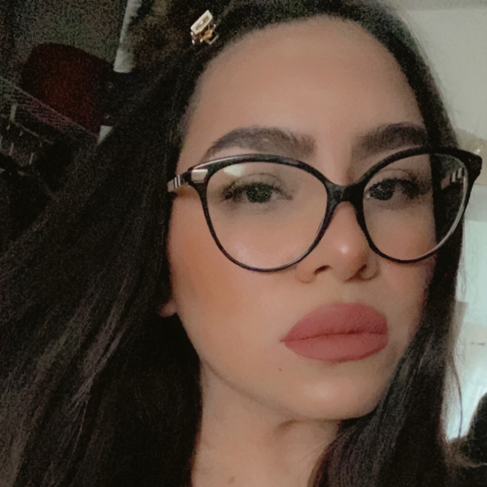 Meet your Posher, Mariana